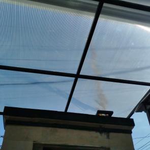 Material kanopy polycarbonate Hollow 4x4x1.2mm Atap polycarbonate Aksesories Cat dasar epoxy Finishing cat hitam dop Alamat : Jl Cempaka I No 7AB Dalung Kuta Utara - Bali Telepon 0811 3999 945